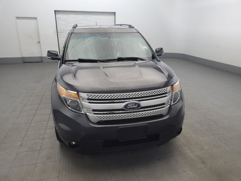 Used 2015 Ford Explorer XLT w/ Equipment Group 201B image 14