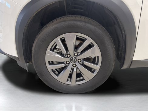 Used 2025 Nissan Pathfinder SV image 28