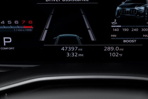 Used 2022 Audi SQ8 Prestige image 29