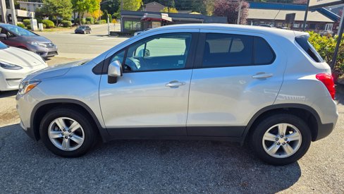 Used 2019 Chevrolet Trax LS w/ Tint and Cruise Package image 8
