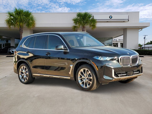 New 2026 BMW X5 xDrive40i w/ Executive Package image 3