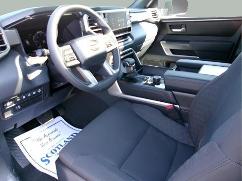 Used 2025 Toyota Sequoia SR5 image 13
