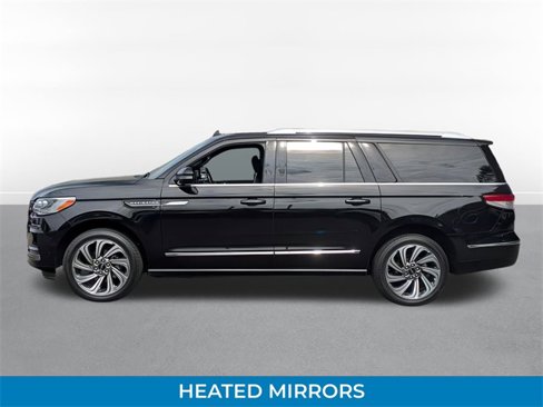 Certified 2024 Lincoln Navigator L 4WD image 7