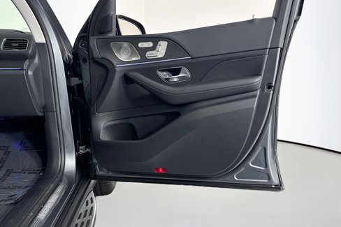 New 2026 Mercedes-Benz GLS 450 4MATIC image 24