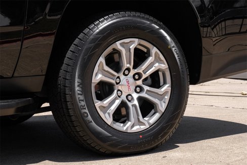 Used 2022 GMC Yukon XL SLE w/ Gmc Pro Safety Plus Package image 57