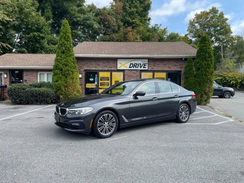 Used 2017 BMW 530i image 2