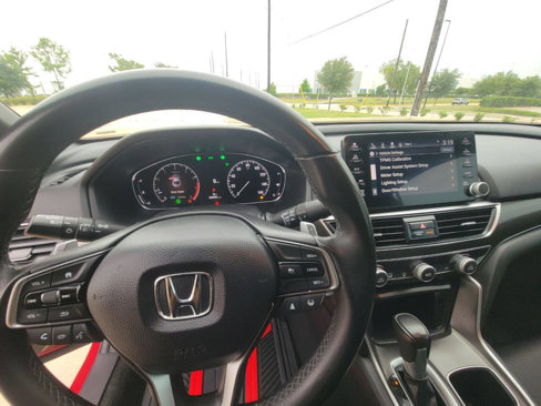 Used 2021 Honda Accord Sport image 12