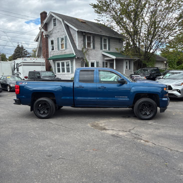 Used 2018 Chevrolet Silverado 1500 LT w/ All Star Edition image 4
