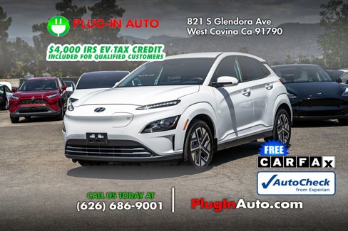 Used 2023 Hyundai Kona SE image 1