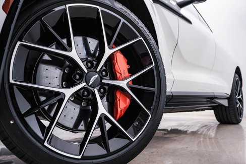 New 2025 Aston Martin DBX 707 image 5