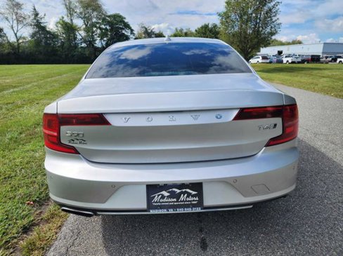 Used 2020 Volvo S90 T6 R-Design image 7