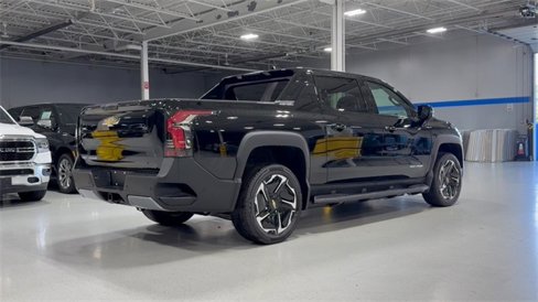 New 2026 Chevrolet Silverado EV LT image 4