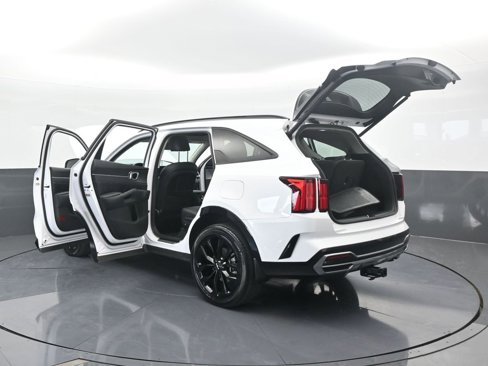 Used 2023 Kia Sorento SX image 81
