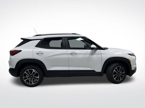 New 2026 Chevrolet TrailBlazer LT w/ Convenience Package image 2