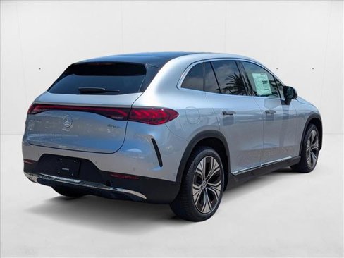 New 2026 Mercedes-Benz EQE 320 4MATIC SUV image 2