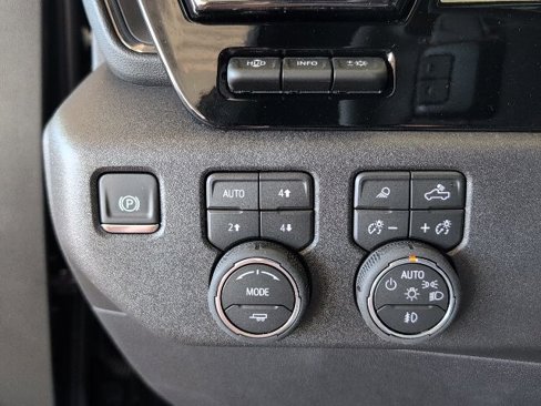 New 2026 Chevrolet Silverado 1500 ZR2 image 18