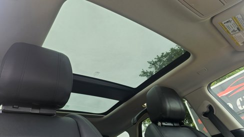 Used 2020 Land Rover Range Rover Evoque S image 35