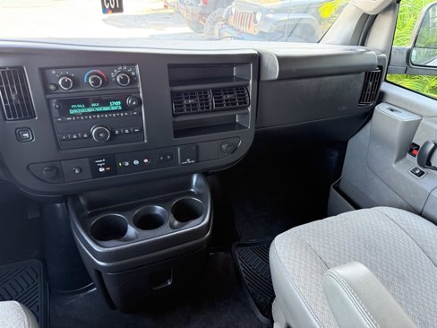Used 2020 Chevrolet Express 3500 LT w/ LT Preferred Equipment Group image 20