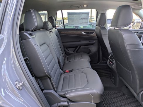 New 2025 Volkswagen Atlas SEL image 34