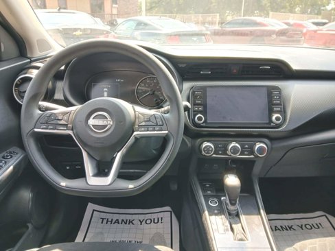 Used 2024 Nissan Kicks SV image 12