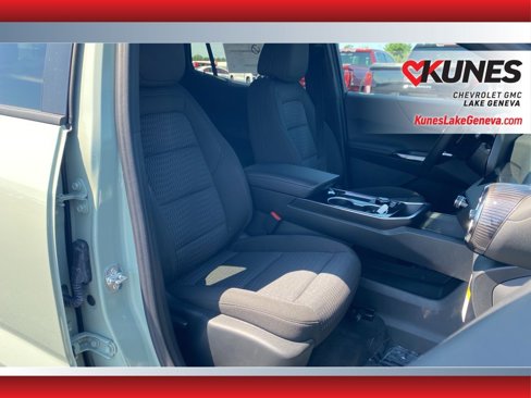 New 2026 Chevrolet Equinox LT image 6