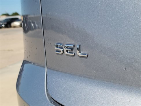 New 2025 Volkswagen Atlas Cross Sport SEL Premium R-Line image 5