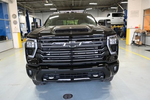 New 2025 Chevrolet Silverado 2500 High Country w/ High Country Premium Package image 2
