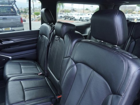 Used 2024 Jeep Wagoneer Series II w/ Flexible Seating Group image 23