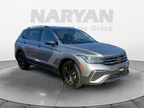 Used 2024 Volkswagen Tiguan Wolfsburg Edition image 2