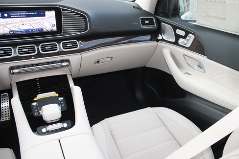New 2025 Mercedes-Benz GLS 450 4MATIC image 32