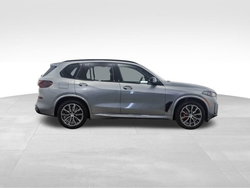 New 2026 BMW X5 M60i image 7