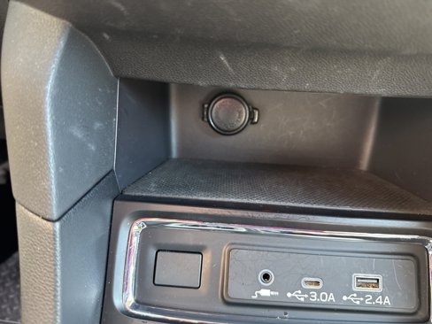 Used 2024 Subaru Ascent Onyx Edition image 32