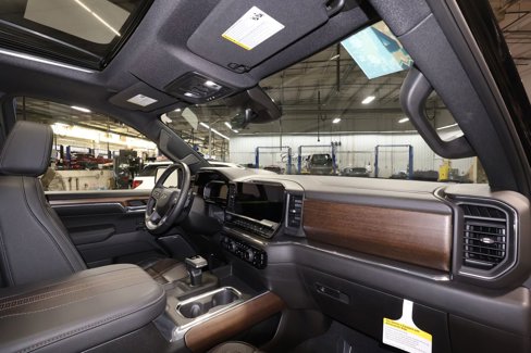 Certified 2024 Chevrolet Silverado 1500 High Country w/ Midnight Edition image 29