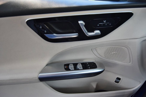 Used 2022 Mercedes-Benz C 300 4MATIC Sedan image 16