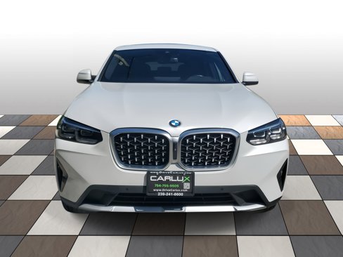 Used 2024 BMW X4 xDrive30i image 2