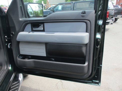 Used 2014 Ford F150 XLT w/ XLT Chrome Package image 32