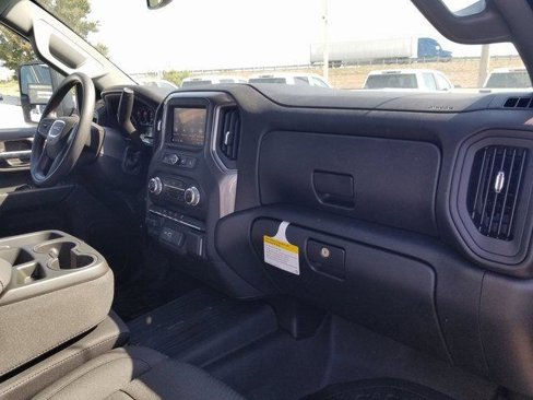 New 2025 GMC Sierra 2500 Pro w/ Convenience Package image 11