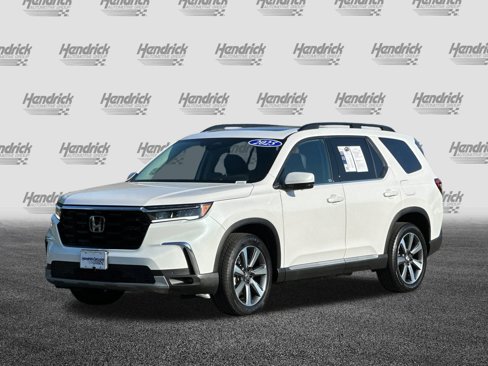 Used 2025 Honda Pilot Elite image 9