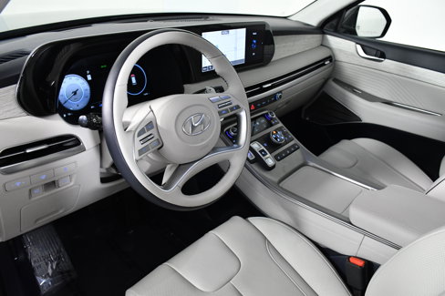 Used 2025 Hyundai Palisade Calligraphy image 22