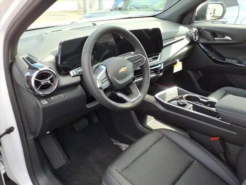 New 2026 Chevrolet Equinox LT w/ Convenience Package II image 8