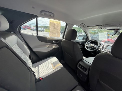 Used 2018 Chevrolet Equinox LS image 20