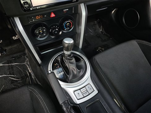 Used 2017 Toyota 86 image 25