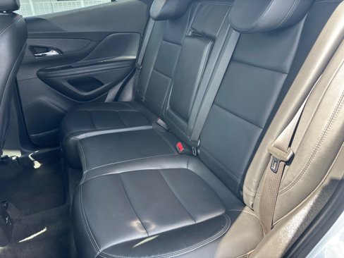 Used 2019 Buick Encore Essence image 17