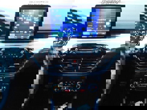 Used 2020 Ford Escape SEL image 18