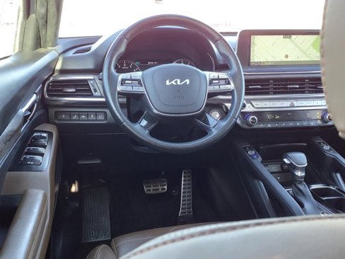 Used 2022 Kia Telluride SX w/ SX Prestige Package image 8