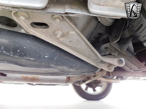 Used 2004 Jaguar XJ8 image 16