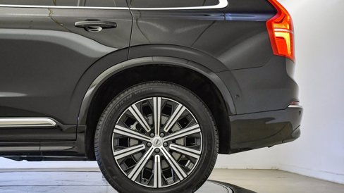 Certified 2025 Volvo XC90 B6 Plus image 11