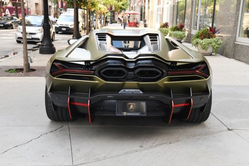 Used 2025 Lamborghini Revuelto image 31