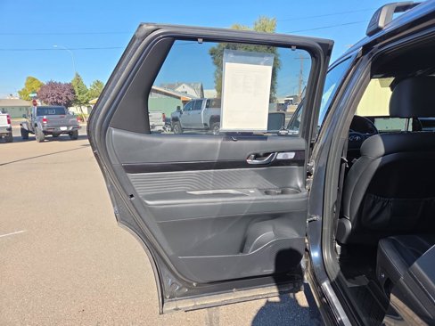 Used 2023 Hyundai Palisade Calligraphy image 36