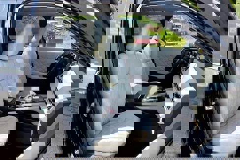 New 2025 Mitsubishi Outlander SEL image 8